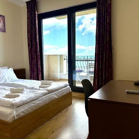 Cosher - Gardenia Palace 9 Free Parking Πομόριε